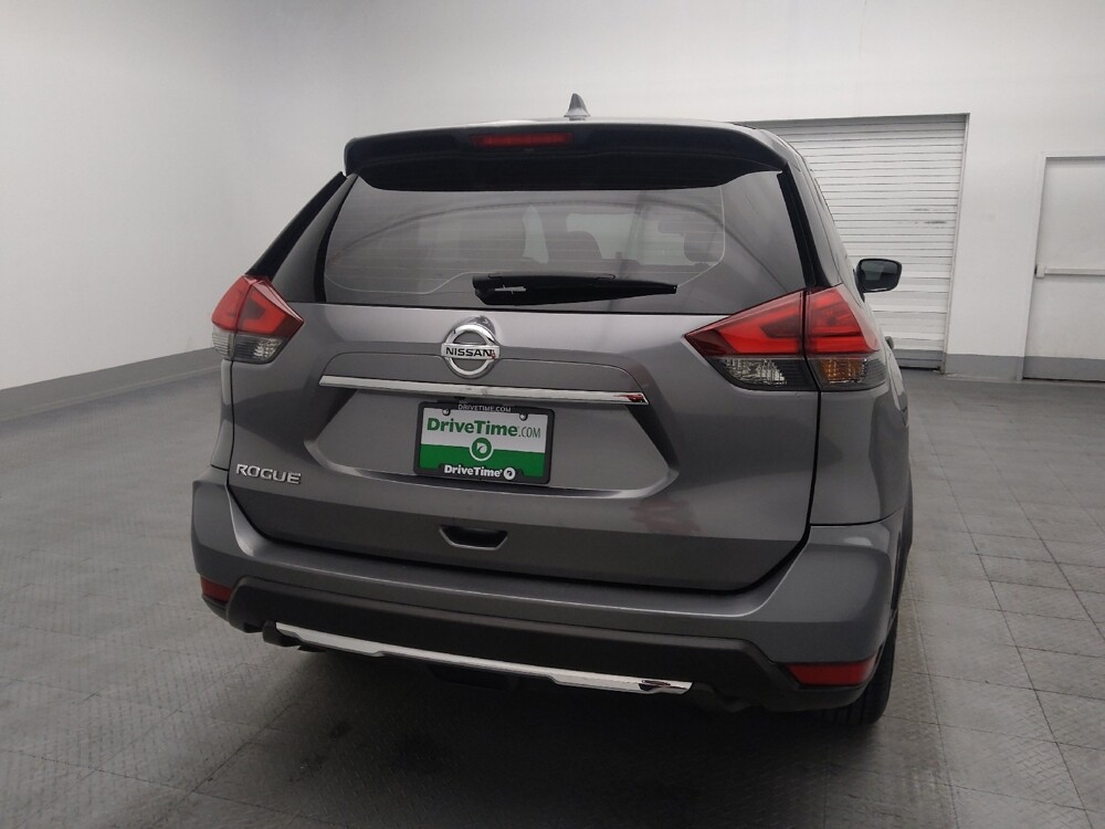 2017 Nissan Rogue in Hialeah, FL 33014 - 18086358 7