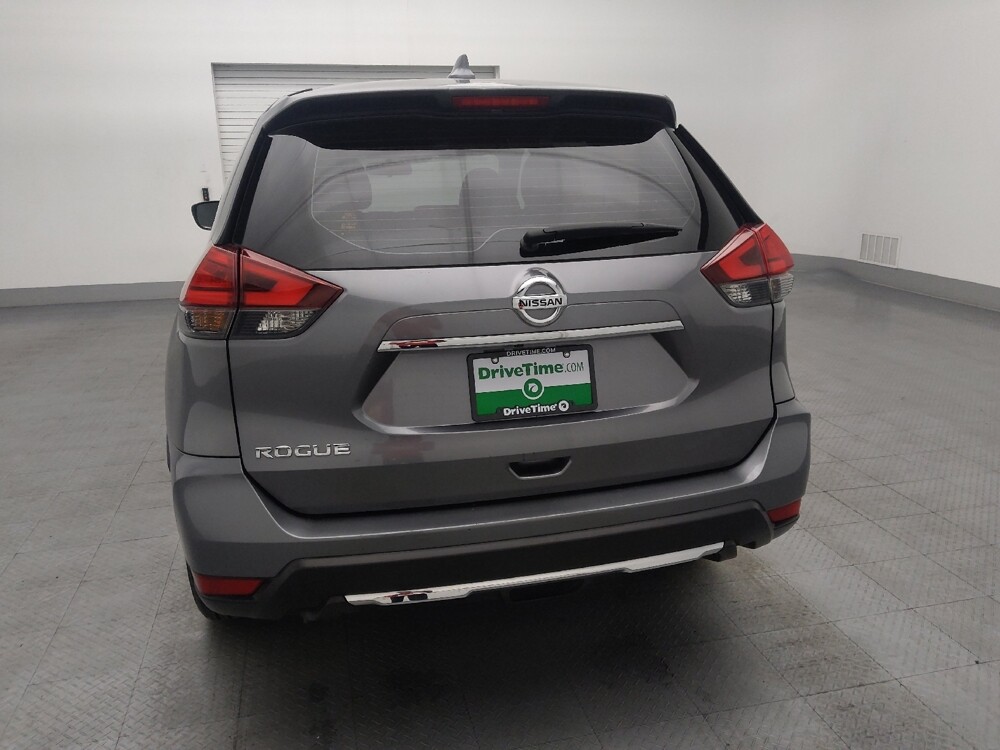 2017 Nissan Rogue in Hialeah, FL 33014 - 18086358 6