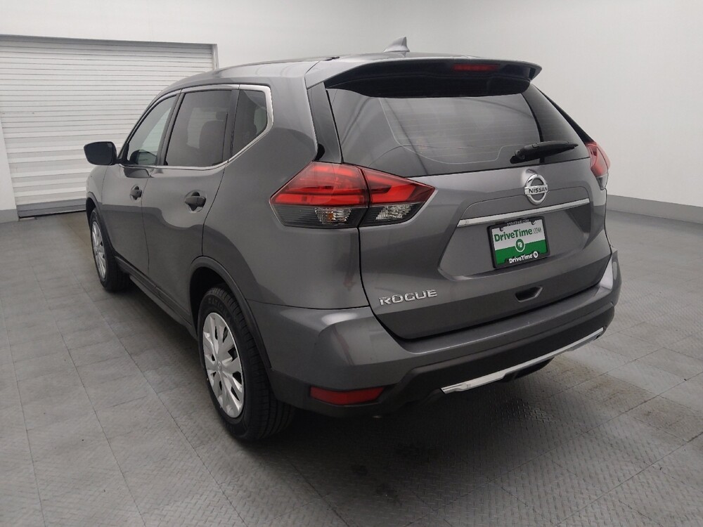 2017 Nissan Rogue in Hialeah, FL 33014 - 18086358 5