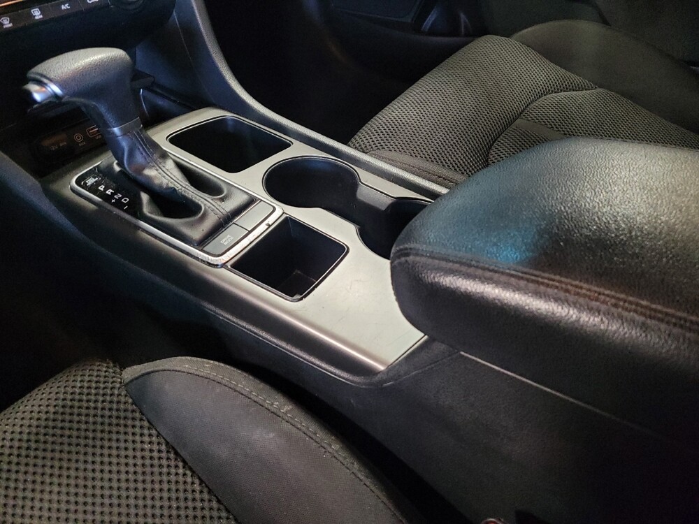 2019 Kia Optima in Savannah, GA 31419 - 18086361 26