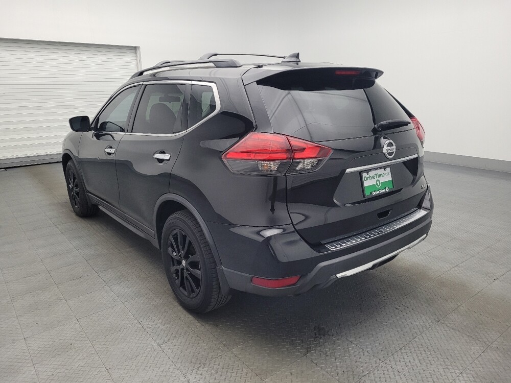 2017 Nissan Rogue in Hialeah, FL 33014 - 18086364 5