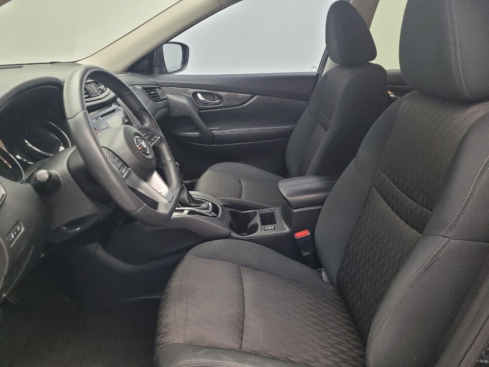 2017 Nissan Rogue in Hialeah, FL 33014 - 18086364 17