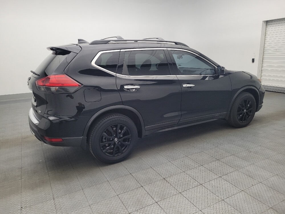 2017 Nissan Rogue in Hialeah, FL 33014 - 18086364 10