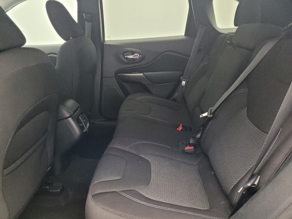 2020 Jeep Cherokee in Savannah, GA 31419 - 18086370 18