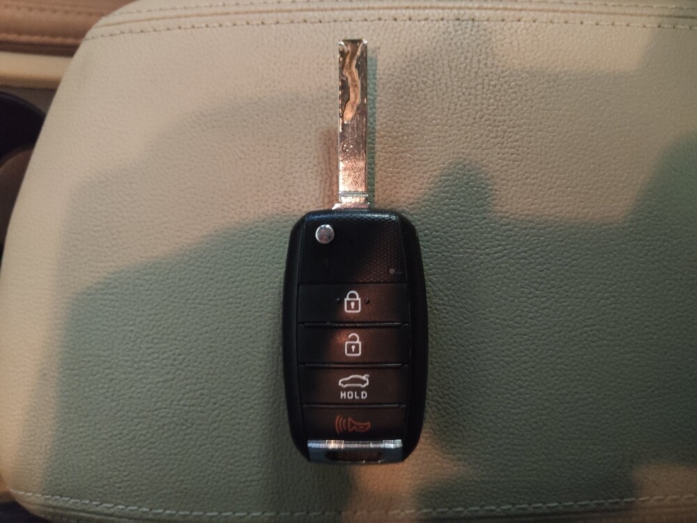 2017 Kia Optima in Chesapeake, VA 23320 - 18086380 32