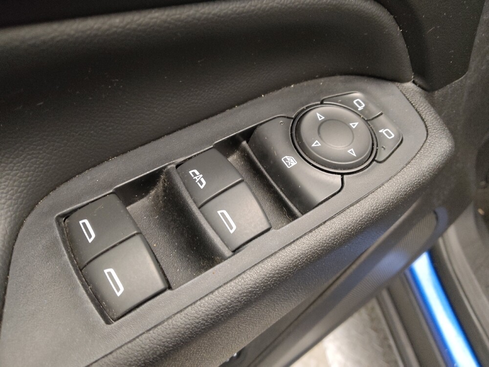 2019 Chevrolet Equinox in Lakewood, CO 80215 - 18086385 27