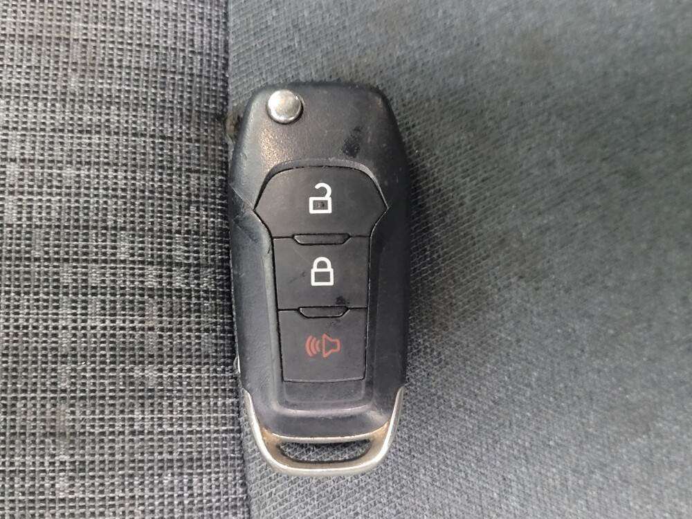 2021 Ford F150 in St. Louis, MO 63136 - 18086390 32