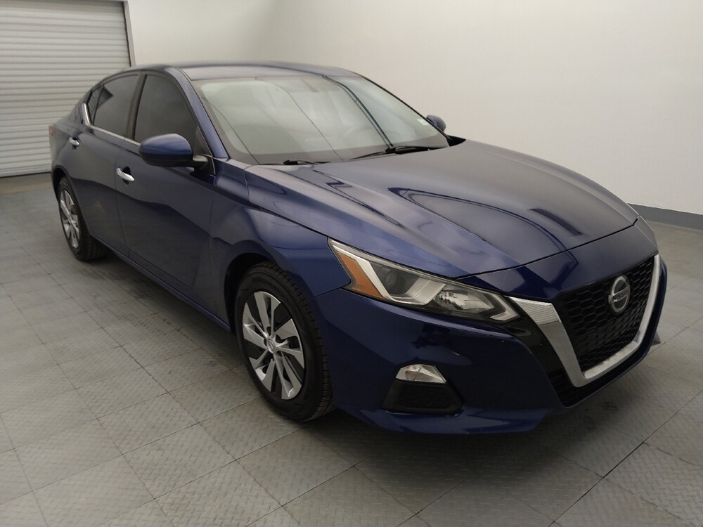 2020 Nissan Altima in Houston, TX 77034 - 18086397 13