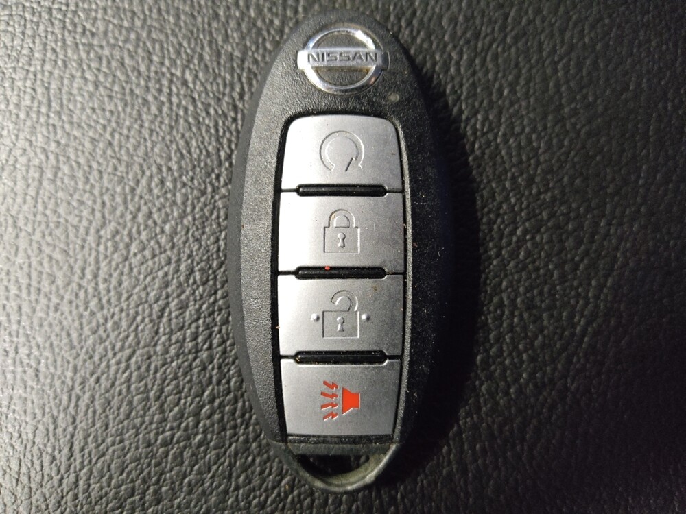 2020 Nissan Pathfinder in Live Oak, TX 78233 - 18086405 32