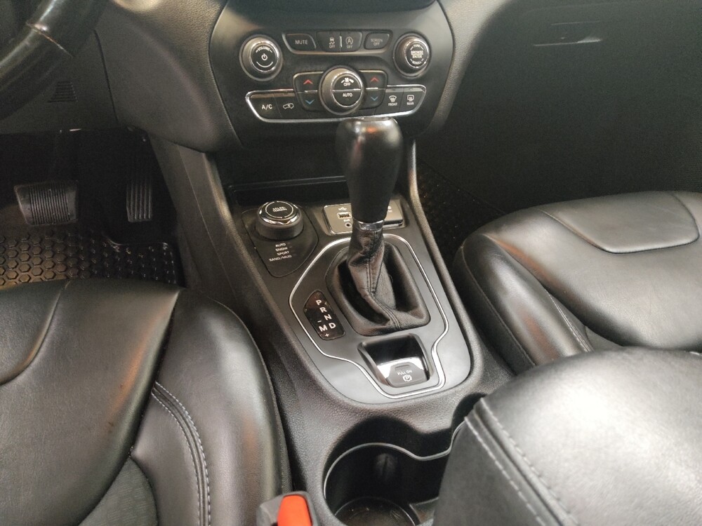 2019 Jeep Cherokee in Fairfield, OH 45014 - 18086413 26