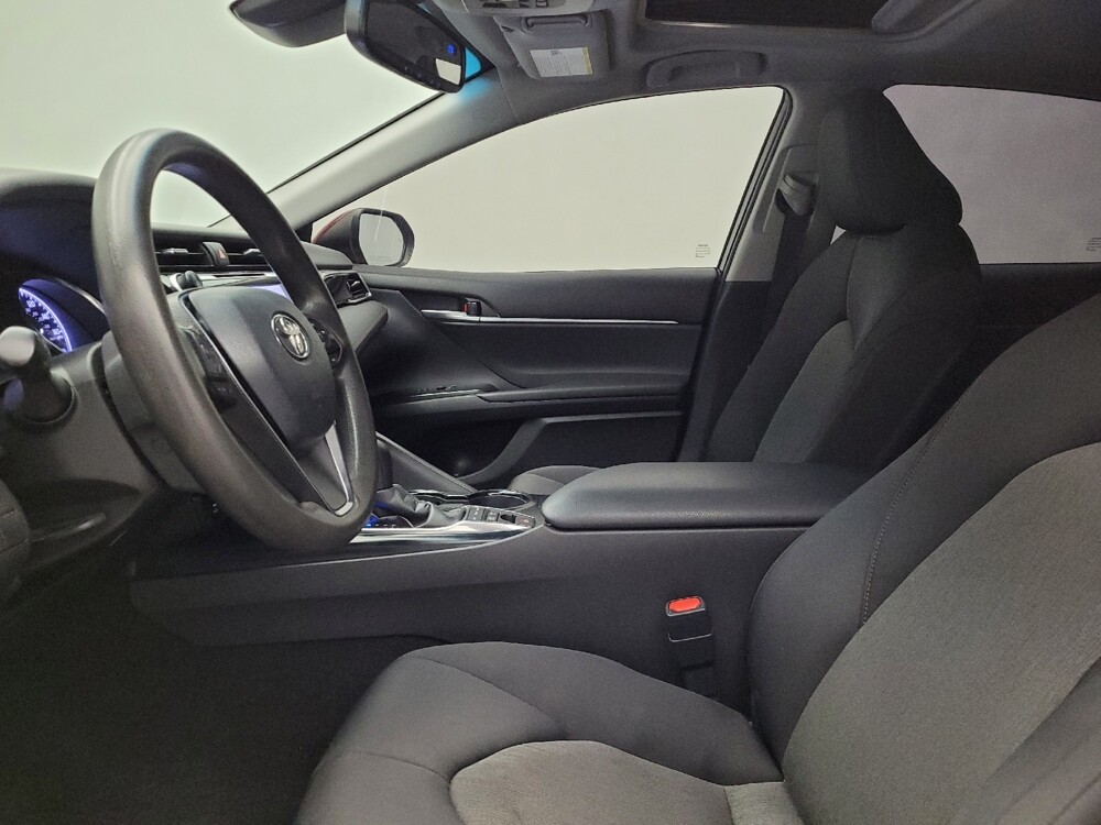 2018 Toyota Camry in Maple Heights, OH 44137 - 18086414 17