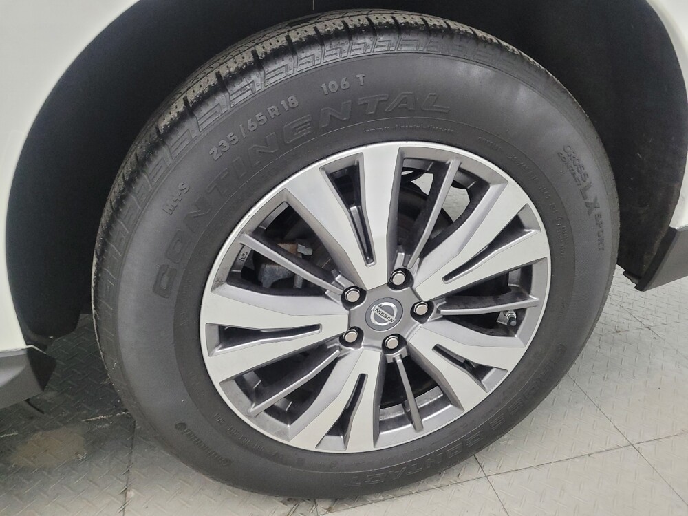 2018 Nissan Pathfinder in Maple Heights, OH 44137 - 18086428 31