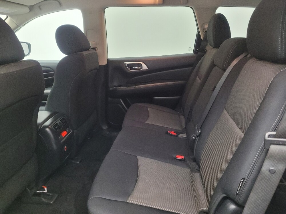 2018 Nissan Pathfinder in Maple Heights, OH 44137 - 18086428 18