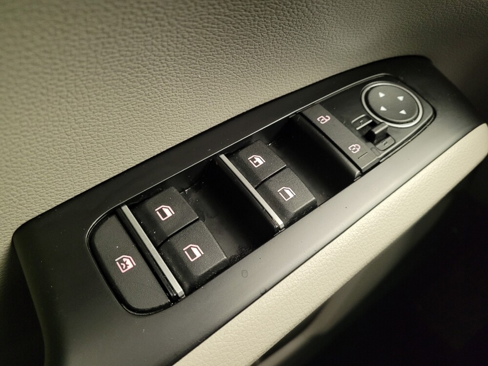 2021 Kia Soul in Maple Heights, OH 44137 - 18086430 27