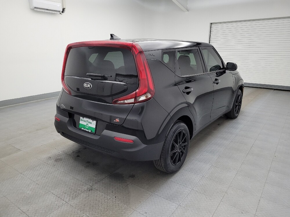 2021 Kia Soul in Maple Heights, OH 44137 - 18086430 9
