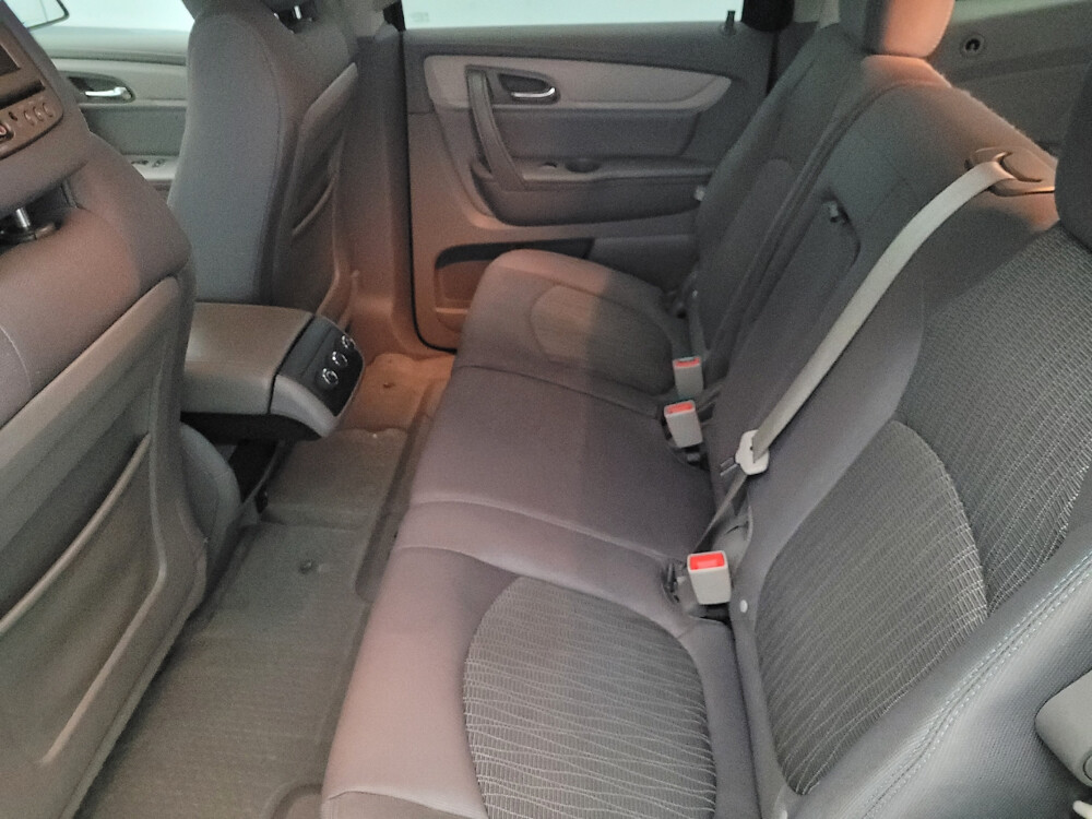 2017 Chevrolet Traverse in Allentown, PA 18103 - 18086432 18