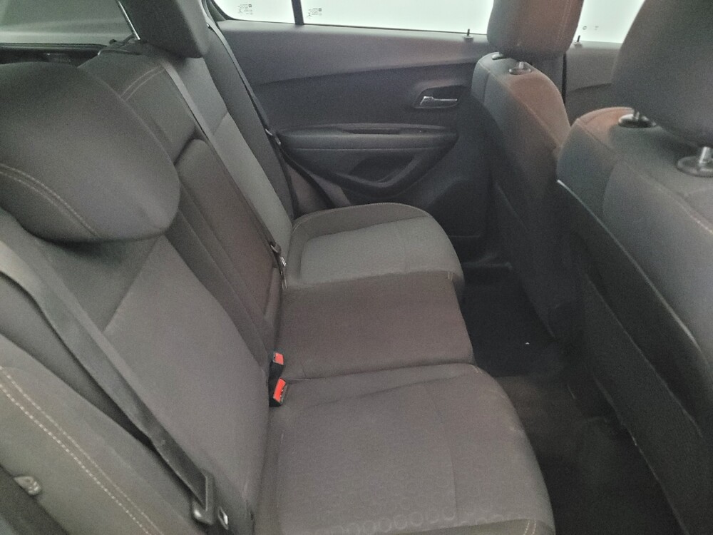 2020 Chevrolet Trax in Glen Burnie, MD 21061 - 18086436 19