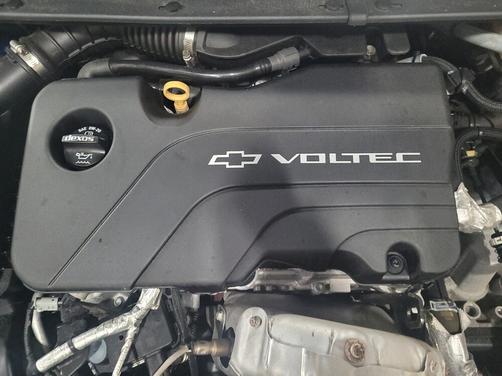 2018 Chevrolet Volt in Richmond, VA 23235 - 18086449 30