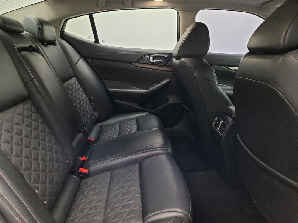 2017 Nissan Maxima in Peoria, IL 61615 - 18086452 19
