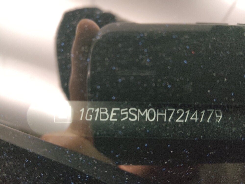 2017 Chevrolet Cruze in Peoria, IL 61615 - 18086455 33