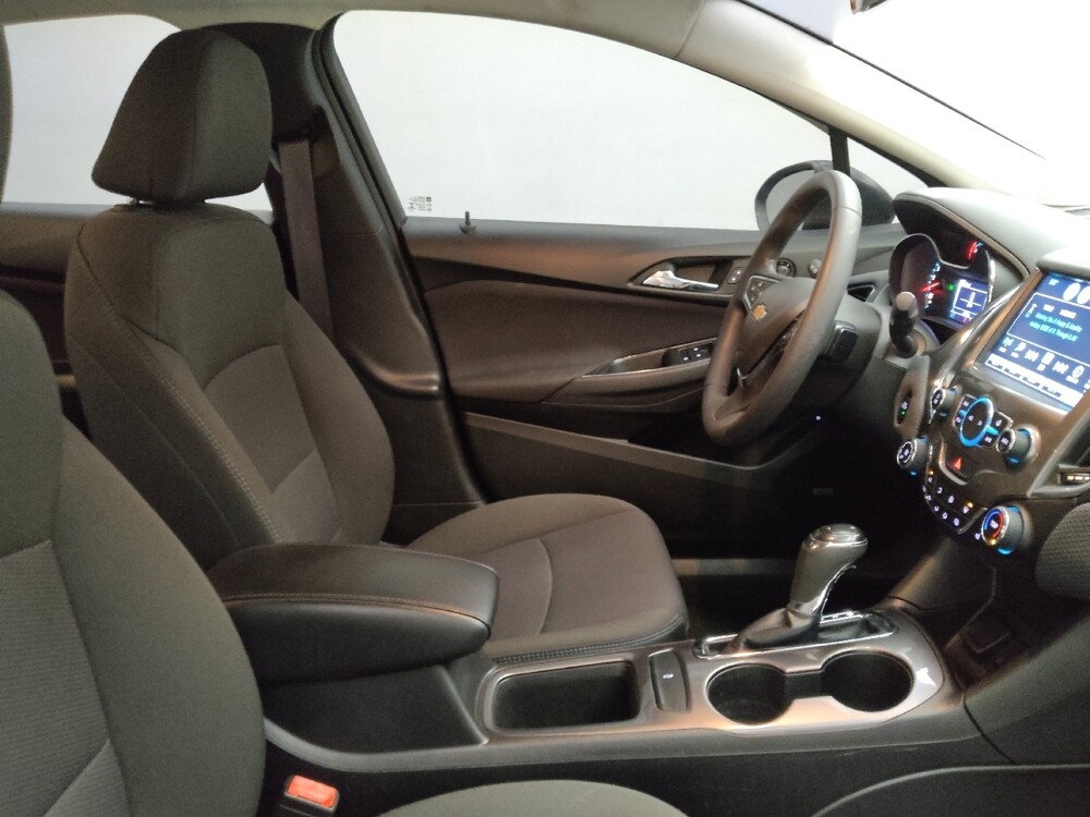 2017 Chevrolet Cruze in Peoria, IL 61615 - 18086455 21