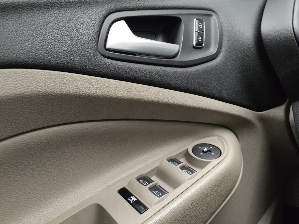 2015 Ford Escape in Eastpointe, MI 48021 - 18086457 27