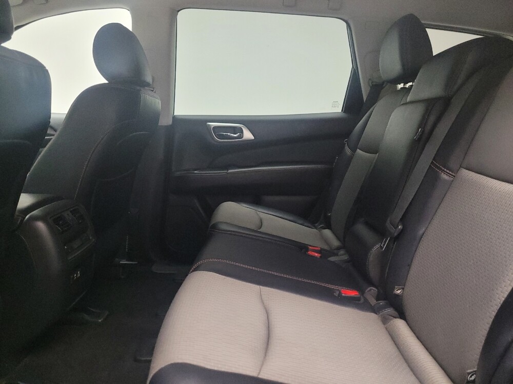 2020 Nissan Pathfinder in Eastpointe, MI 48021 - 18086460 18