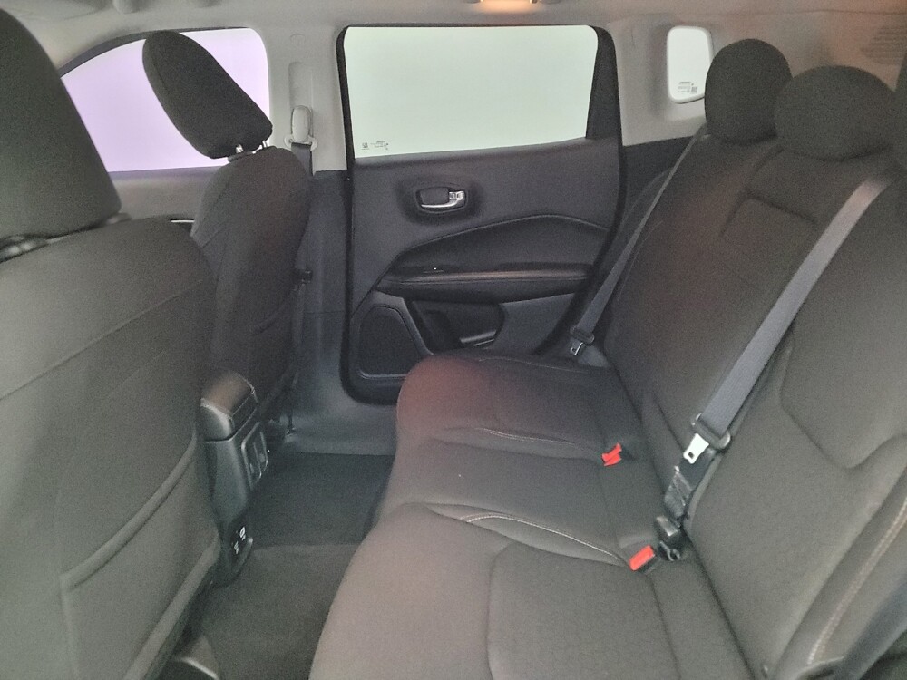 2018 Jeep Compass in Maple Heights, OH 44137 - 18086468 18