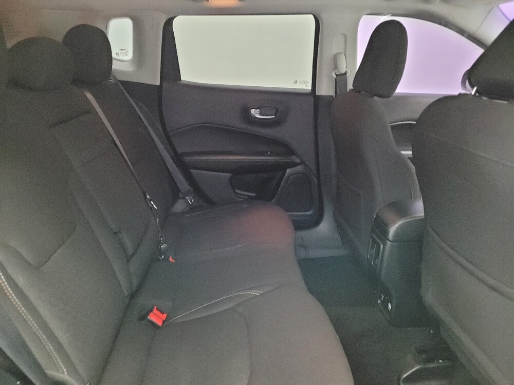 2018 Jeep Compass in Maple Heights, OH 44137 - 18086468 19