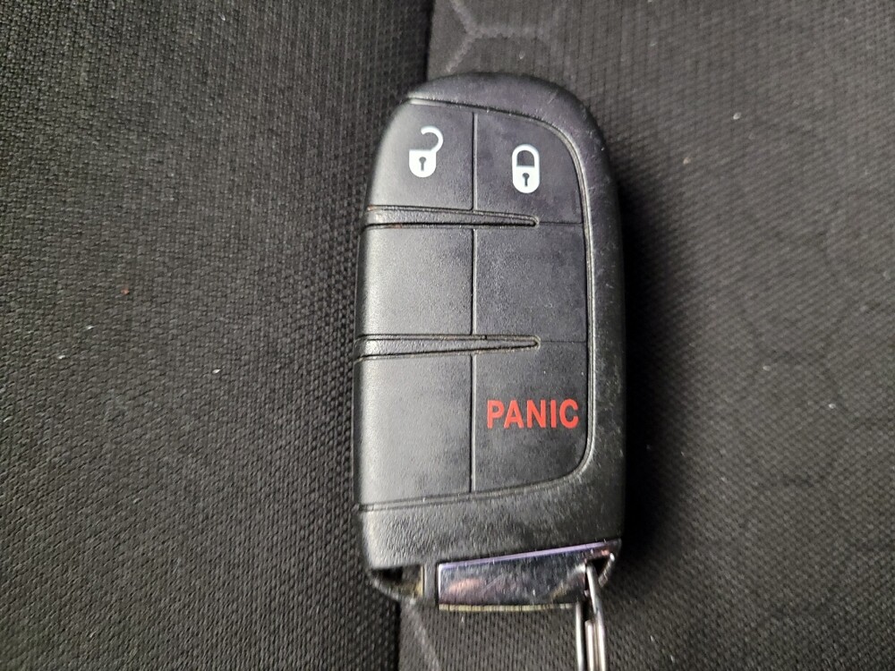 2018 Jeep Compass in Maple Heights, OH 44137 - 18086468 32