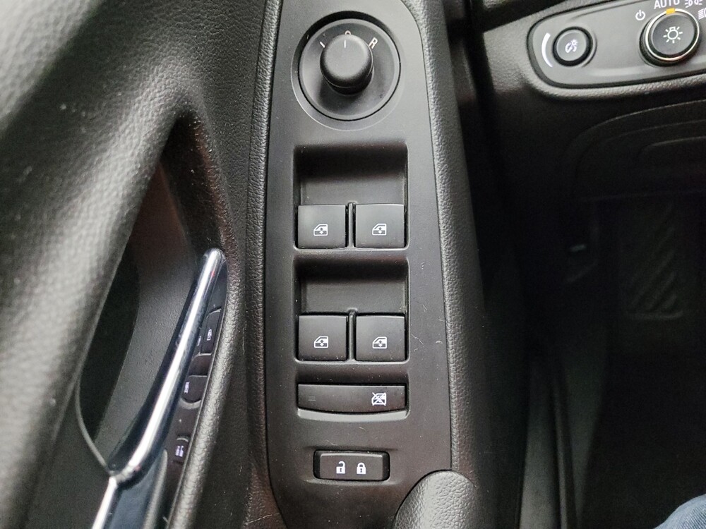 2019 Chevrolet Trax in Midlothian, IL 60445 - 18086473 27