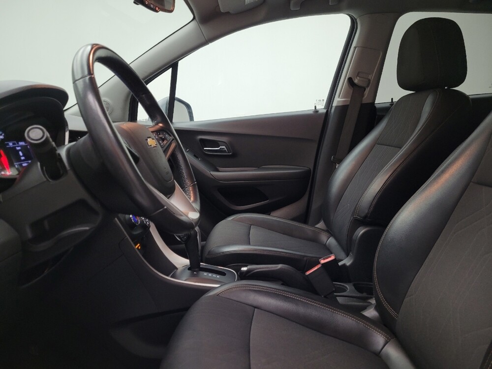 2019 Chevrolet Trax in Midlothian, IL 60445 - 18086473 17