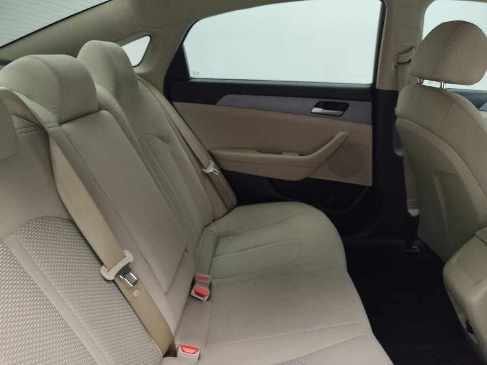 2019 Hyundai Sonata in Peoria, IL 61615 - 18086478 19