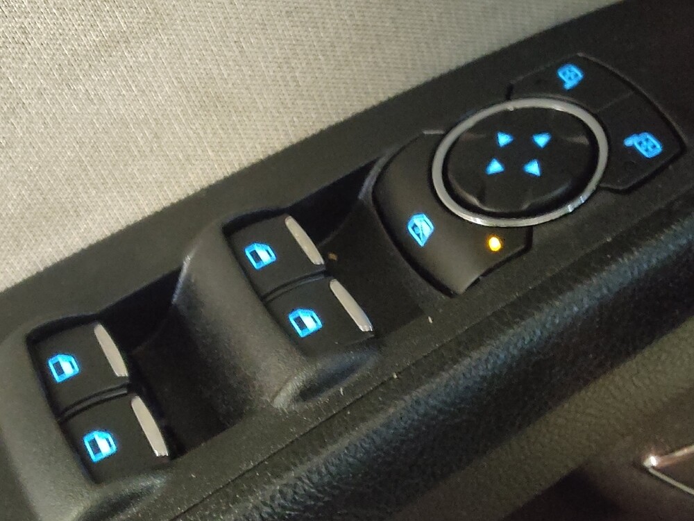 2018 Ford Fusion in Columbia, SC 29210 - 18086480 27