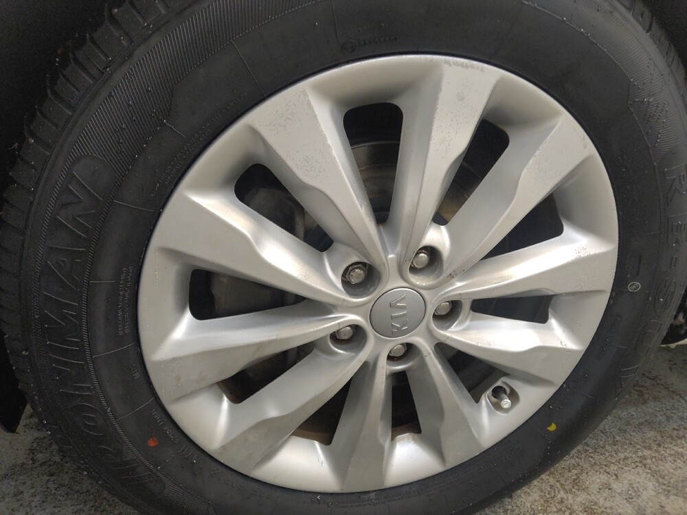 2016 Kia Sedona in Fairfield, OH 45014 - 18086482 31