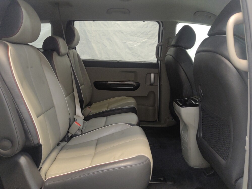 2016 Kia Sedona in Fairfield, OH 45014 - 18086482 19