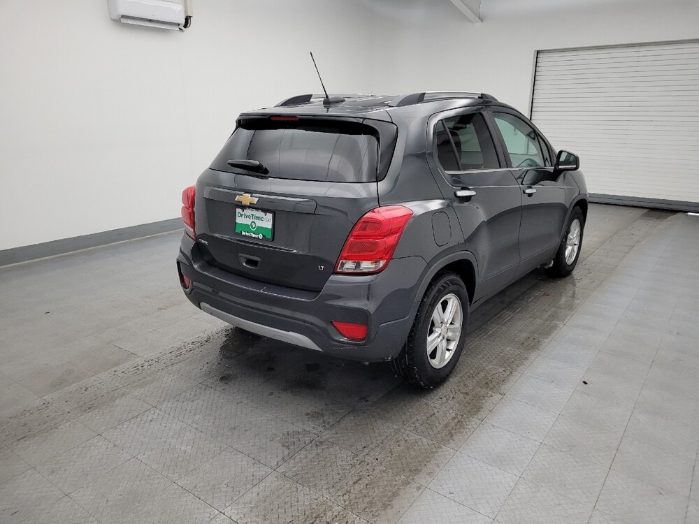 2017 Chevrolet Trax in Cincinnati, OH 45255 - 18086486 9