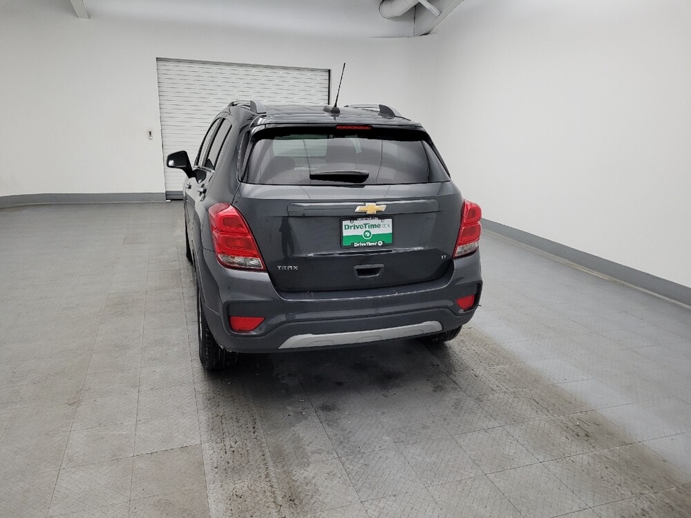 2017 Chevrolet Trax in Cincinnati, OH 45255 - 18086486 6
