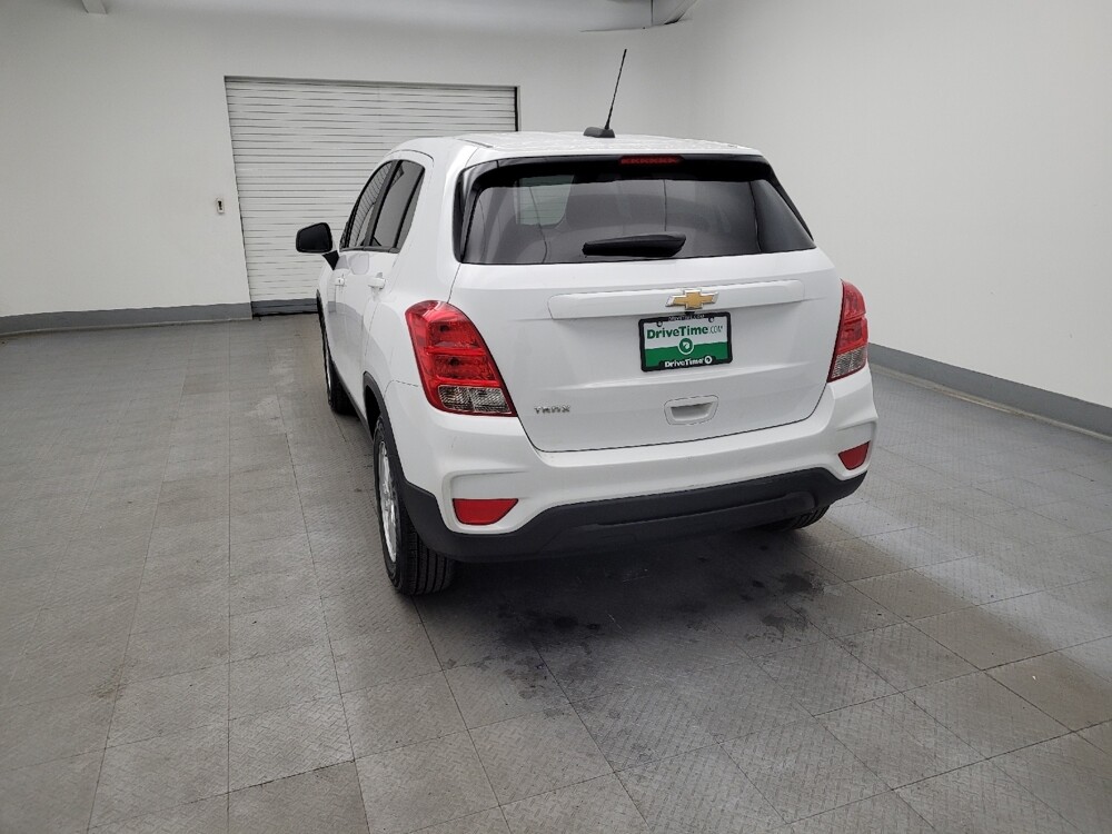 2020 Chevrolet Trax in Maple Heights, OH 44137 - 18086490 6