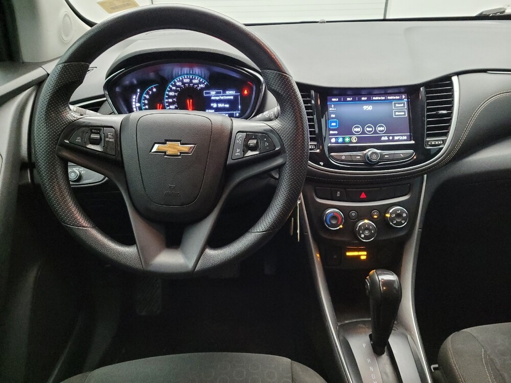 2020 Chevrolet Trax in Maple Heights, OH 44137 - 18086490 22