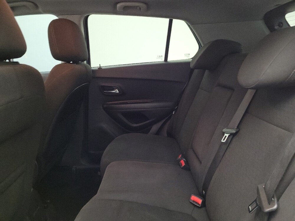 2020 Chevrolet Trax in Maple Heights, OH 44137 - 18086490 18