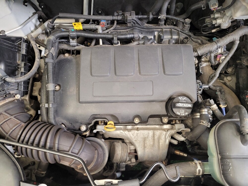 2020 Chevrolet Trax in Maple Heights, OH 44137 - 18086490 30