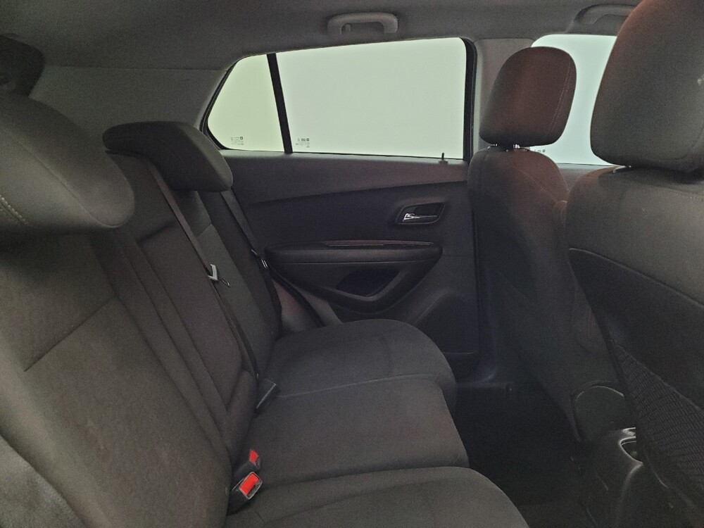 2020 Chevrolet Trax in Maple Heights, OH 44137 - 18086490 19