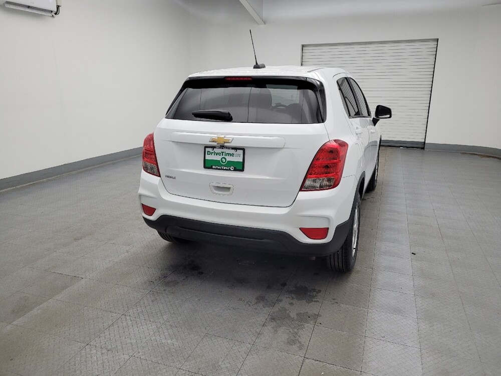 2020 Chevrolet Trax in Maple Heights, OH 44137 - 18086490 7