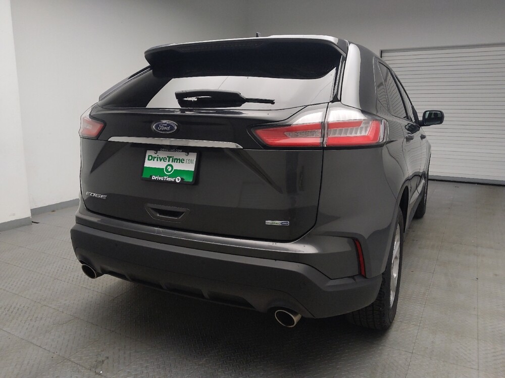 2020 Ford Edge in Grand Rapids, MI 49508 - 18086503 7