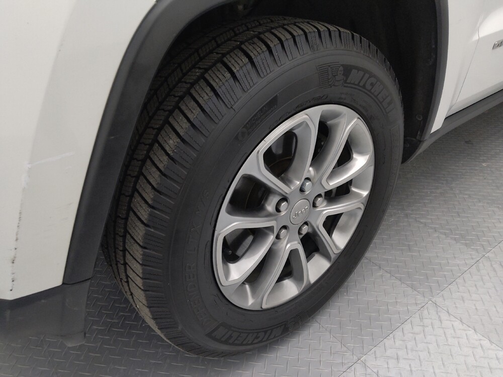 2015 Jeep Grand Cherokee in St. Louis, MO 63136 - 18086504 31