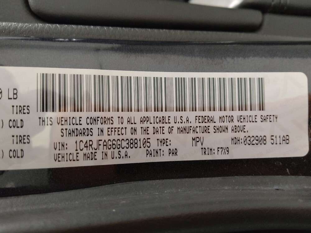 2016 Jeep Grand Cherokee in Taylor, MI 48180 - 18086513 33