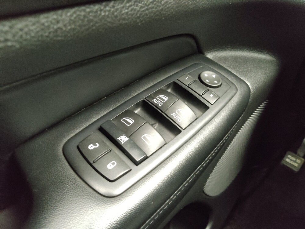 2016 Jeep Grand Cherokee in Taylor, MI 48180 - 18086513 27