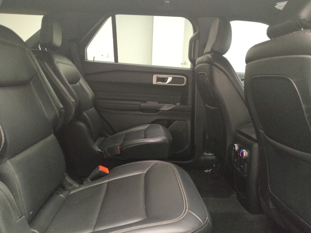 2020 Ford Explorer in Eastpointe, MI 48021 - 18086520 19