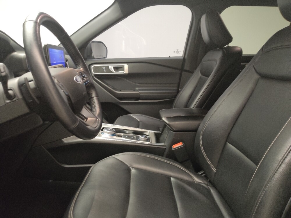 2020 Ford Explorer in Eastpointe, MI 48021 - 18086520 17